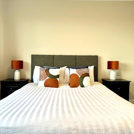 Spacious 3 Double Bedroomed House In Bicester Buitenkant foto