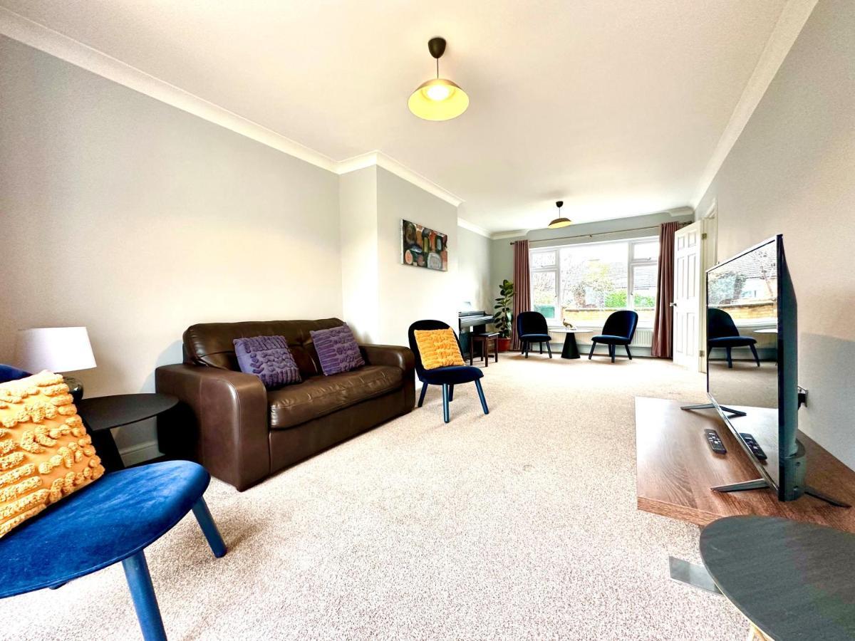 Spacious 3 Double Bedroomed House In Bicester Buitenkant foto