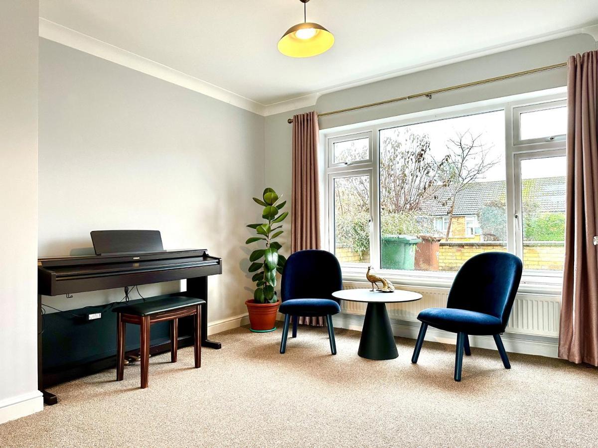 Spacious 3 Double Bedroomed House In Bicester Buitenkant foto